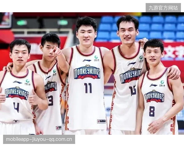 季后赛资格之争进入白热化：激烈竞争引发的篮球热潮