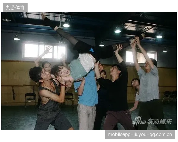比沃尔试练闪躲极限动作，反应能力提升